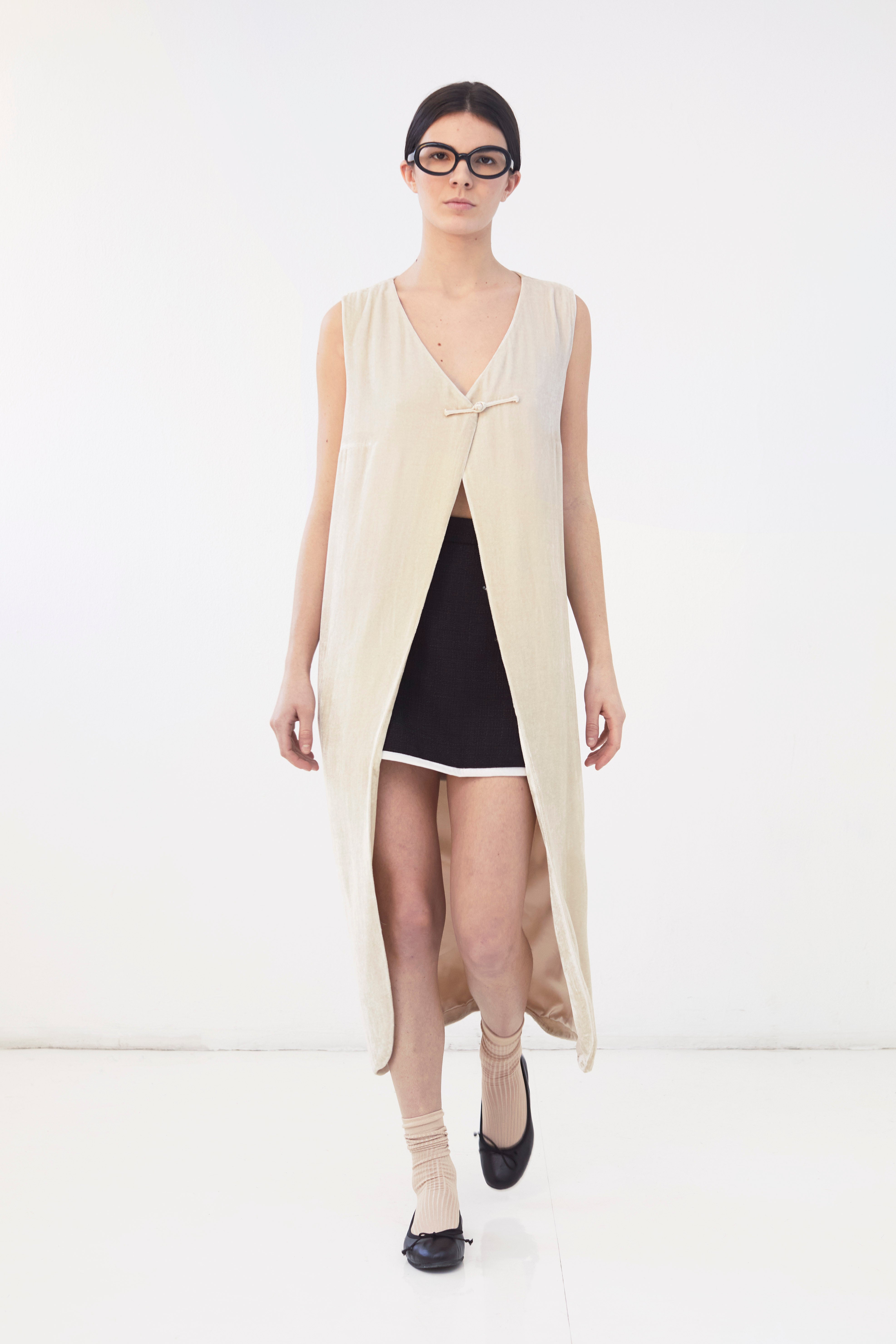 Fumoar Long Vest in Off White Velvet – YALI Milano